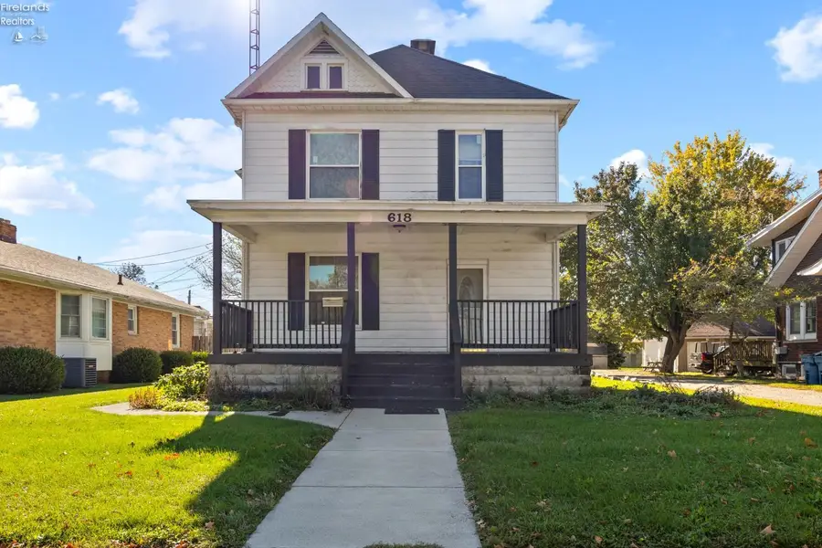 618 E Second Street, Port Clinton, OH 43452 - #3