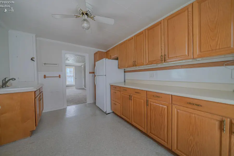 235 N Locust, Oak Harbor, OH 43449 - #2