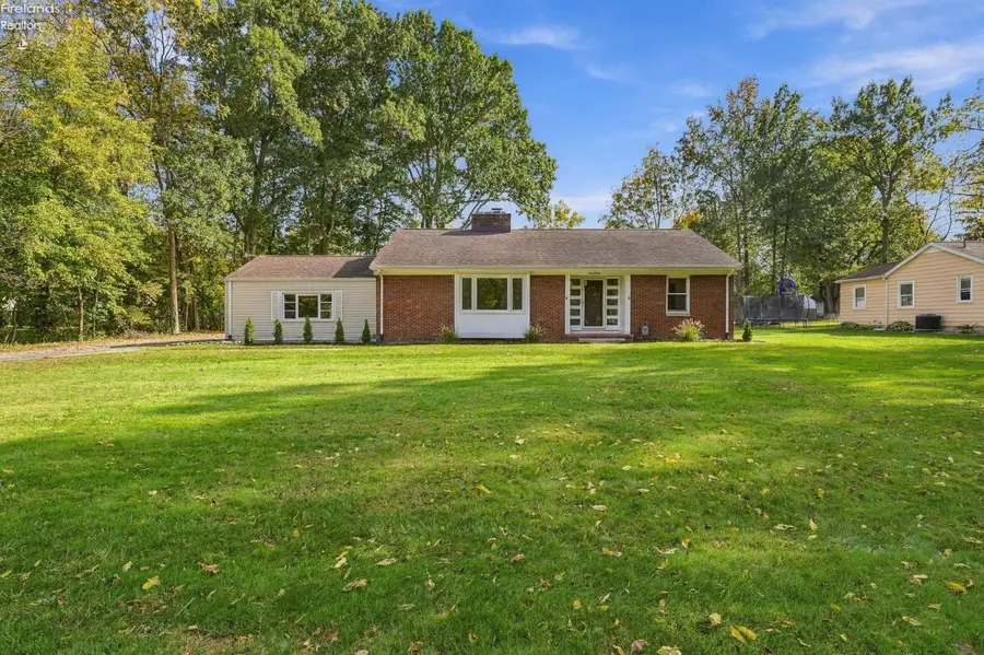 330 Riverside Drive, Tiffin, OH 44883 - #2