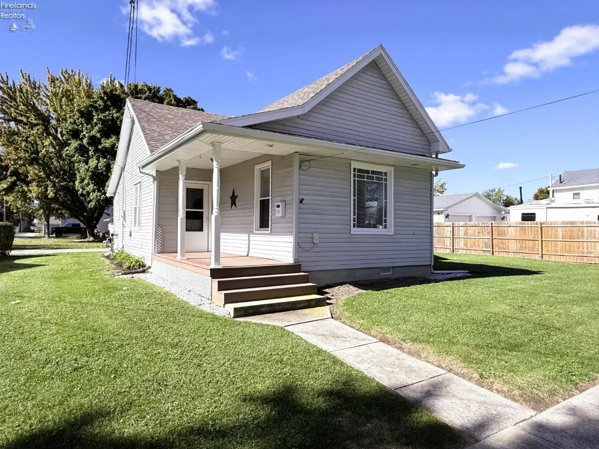 315 N Locust Street, Oak Harbor, OH 43449 - #1