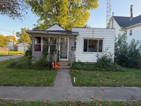 209 E Stone Street, Gibsonburg, OH 43431