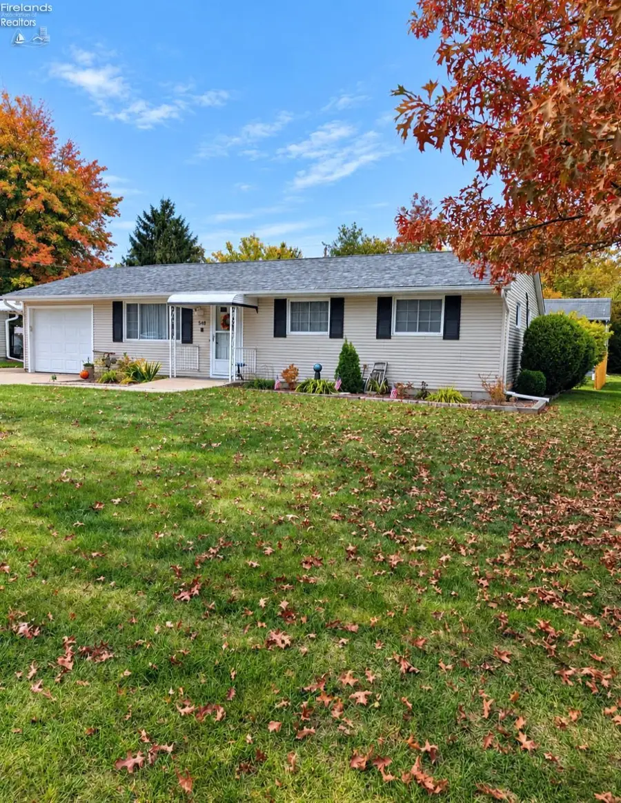 548 Ferndale Avenue, Vermilion, OH 44089 - #2