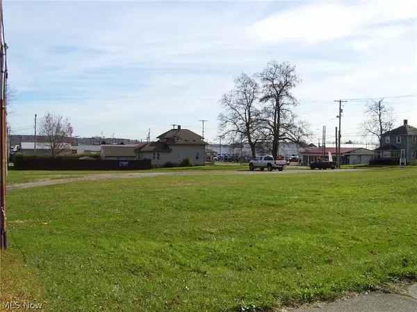 41 E Ohio Avenue, Rittman, OH 44270