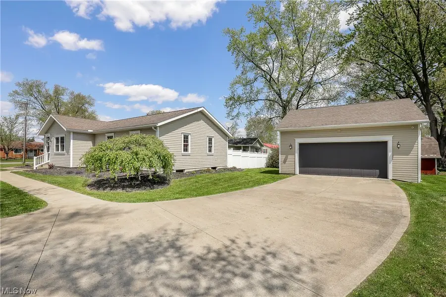 3944 Columbia Nw Avenue, Massillon, OH 44646 - Image #2