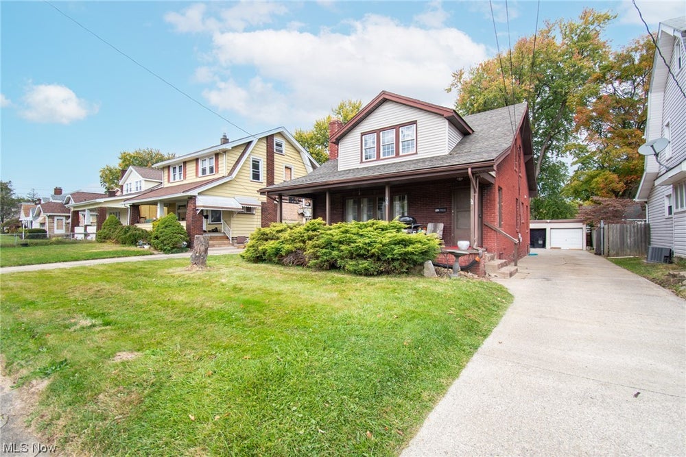 62 Beechwood Drive, Youngstown, OH 44512 ERA