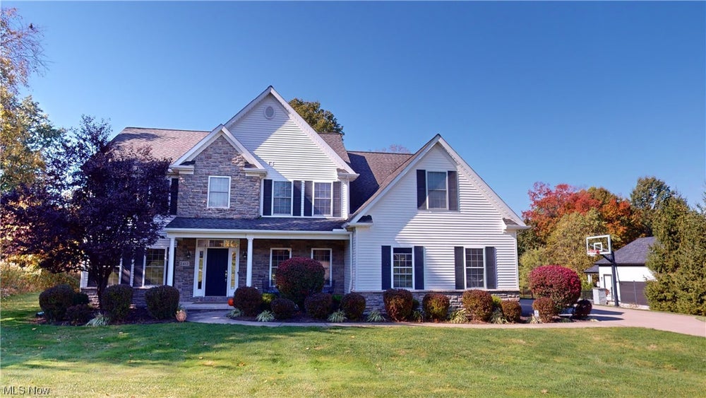 2412 Pine Valley Drive, Willoughby Hills, OH 44094 ERA