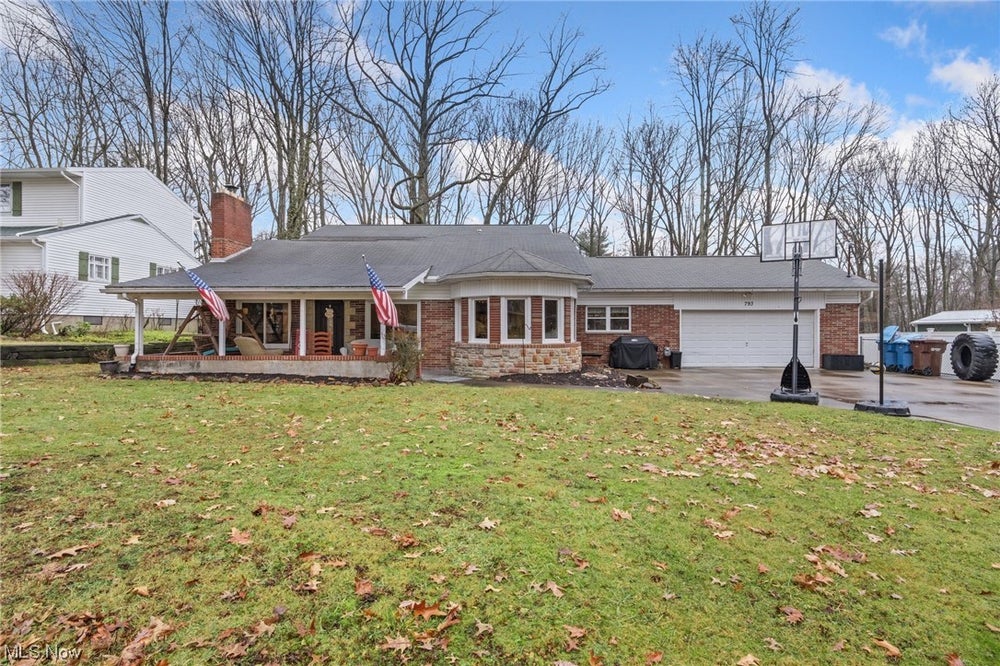 793 Fairwood Road, New Franklin, OH 44319 ERA