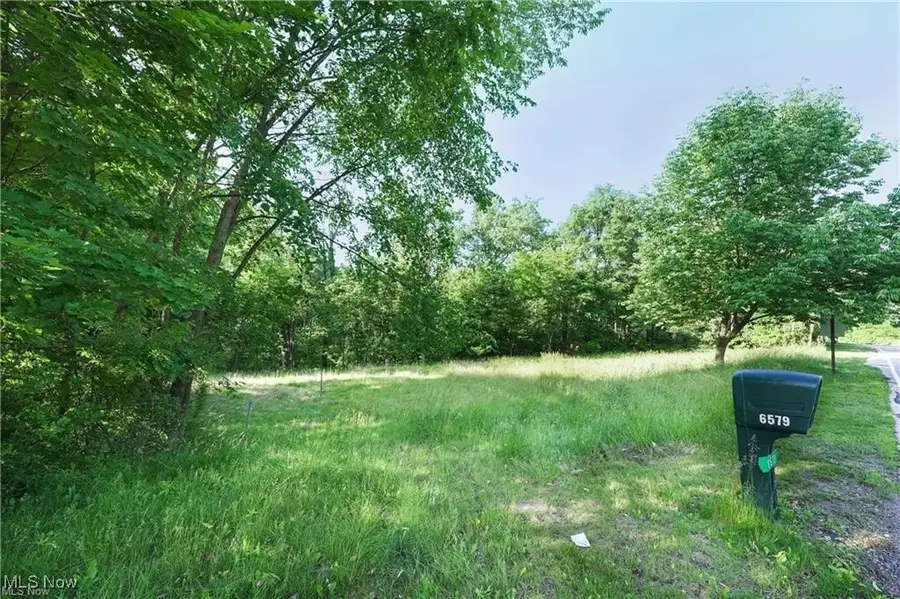 6579 Hathaway Road, Valley View, OH 44125 - #3