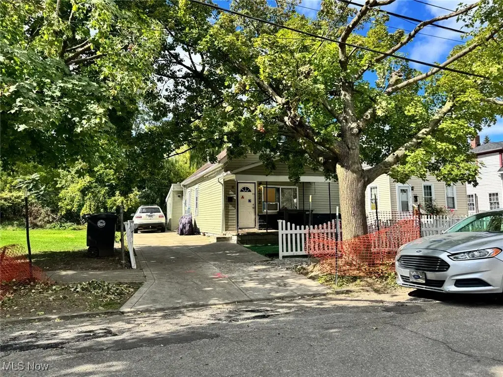 3328 W 61st Street, Cleveland, OH 44102 - #1