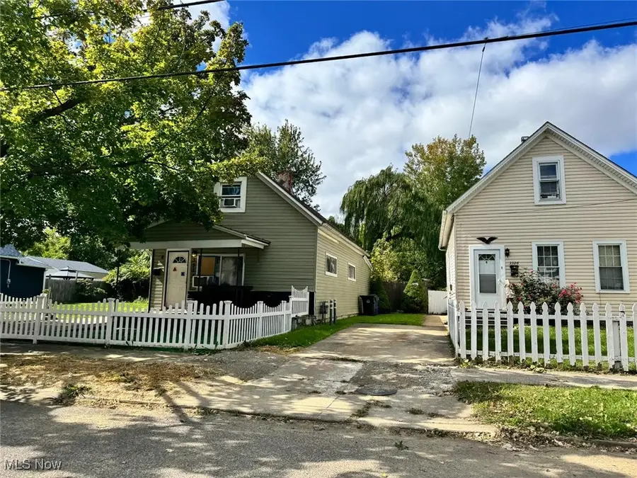 3328 W 61st Street, Cleveland, OH 44102 - #2