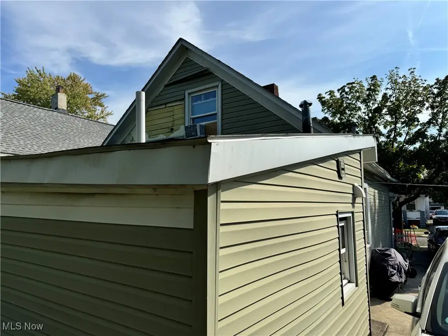 3328 W 61st Street, Cleveland, OH 44102 - #3