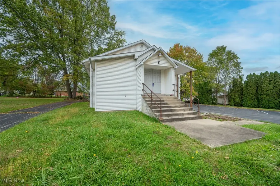 1187 Deforest Se Road, Warren, OH 44484 - #2