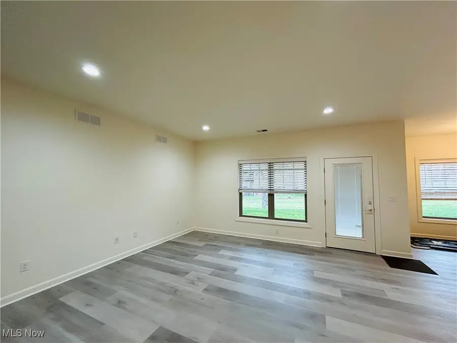 279 Haley Circle, Weirton, WV 26062 - Image #3