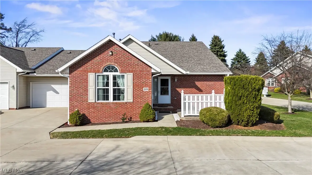 209 Greenbriar Lane, Dalton, OH 44618 - Image #1