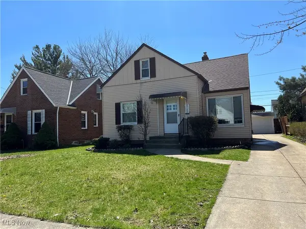 8109 Pelham Drive, Parma, OH 44129