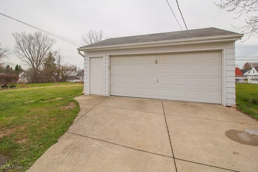 105 Tudor Avenue, Bedford, OH 44146 - Image #3