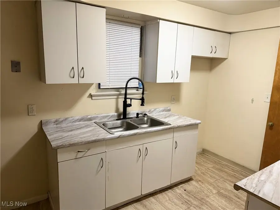 19812 Stockton Avenue, Maple Heights, OH 44137 - Image #2