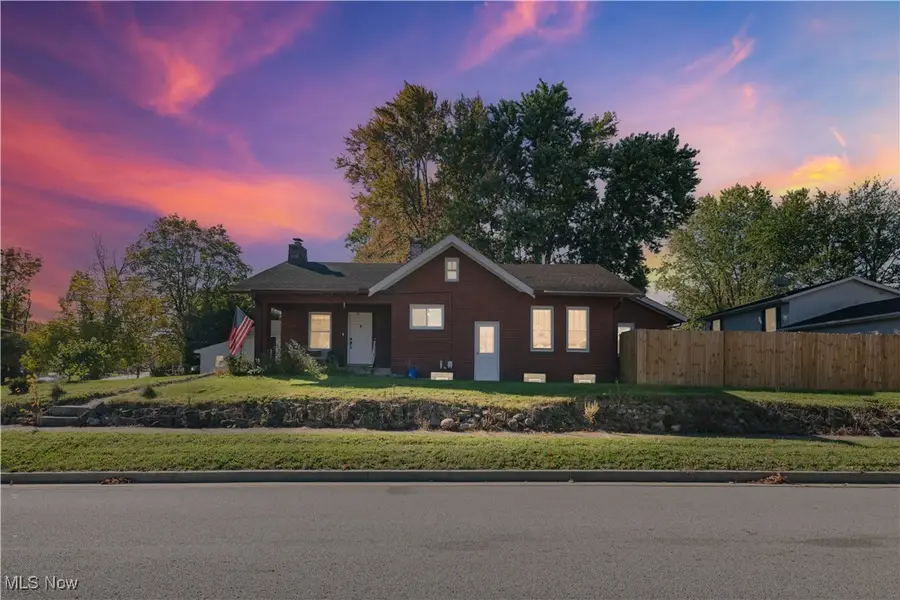 3044 Bailey Road, Cuyahoga Falls, OH 44221 - Image #2