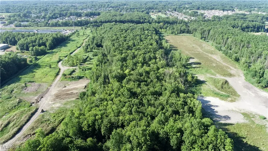 35666 Schneider Court, Avon, OH 44011 - Image #2