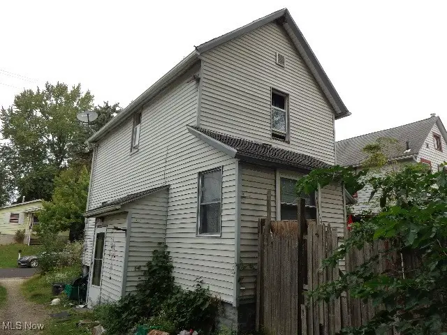 590 Flora Avenue, Akron, OH 44314 - Image #2