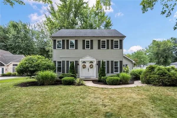 26535 Bayfair, Olmsted Falls, OH 44138