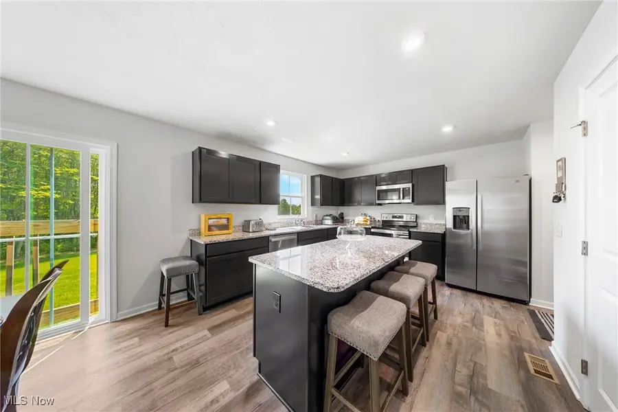 2457 Bishop Oval, Barberton, OH 44203 - Image #2