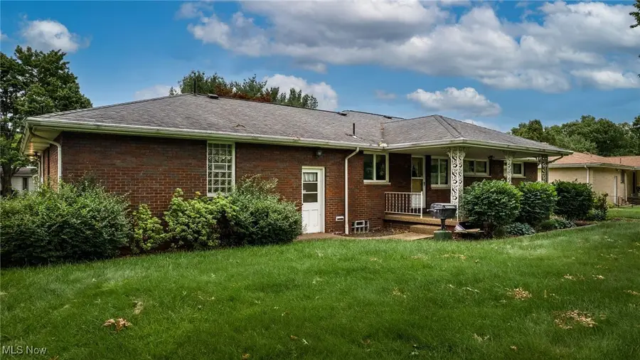 126 S Rhodes Avenue, Niles, OH 44446 - Image #2