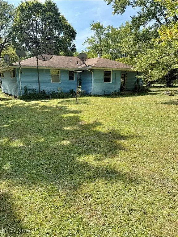 1035 Struthers Coitsville Road, Lowellville, OH 44436 - Image #2