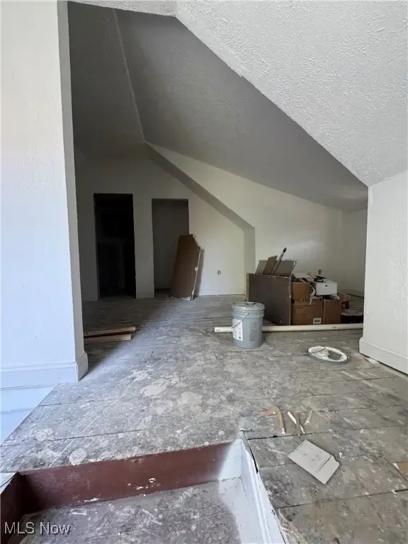 512 Eddy Road, Cleveland, OH 44108 - Image #3