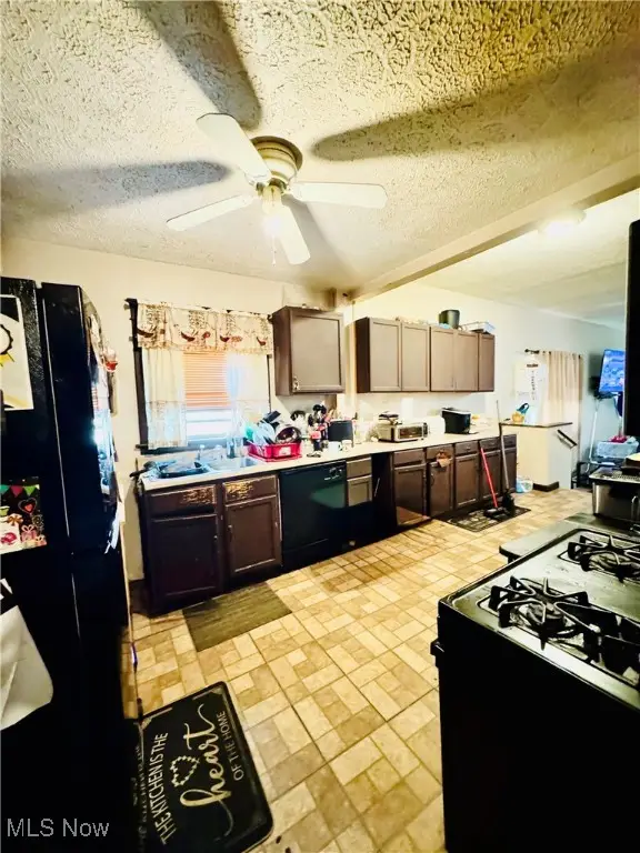 927 Avon Street, Akron, OH 44310 - Image #2