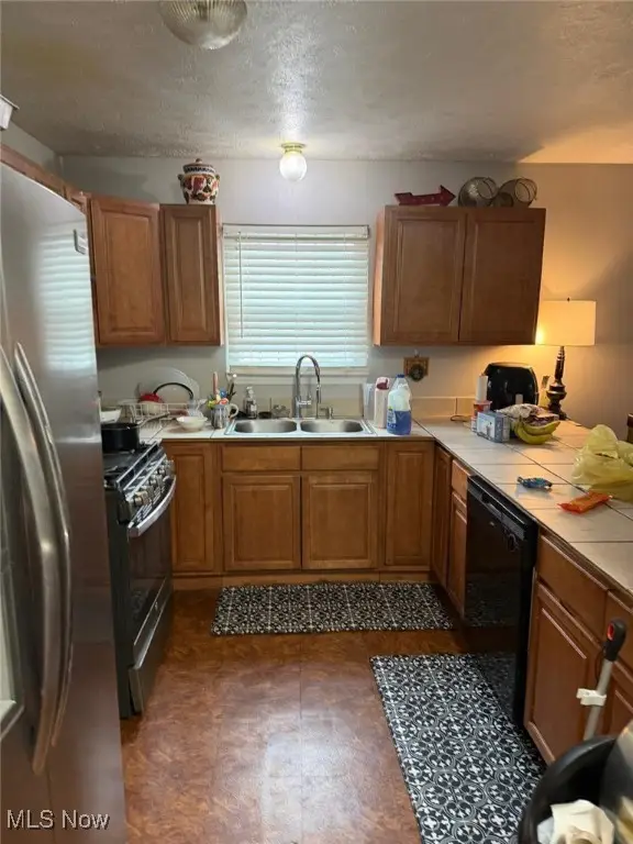 10328 Empire Avenue, Cleveland, OH 44108 - Image #3