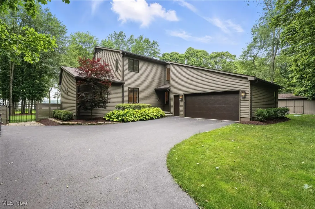 263 E Pine Lake Road, North Lima, OH 44452 - Image #1