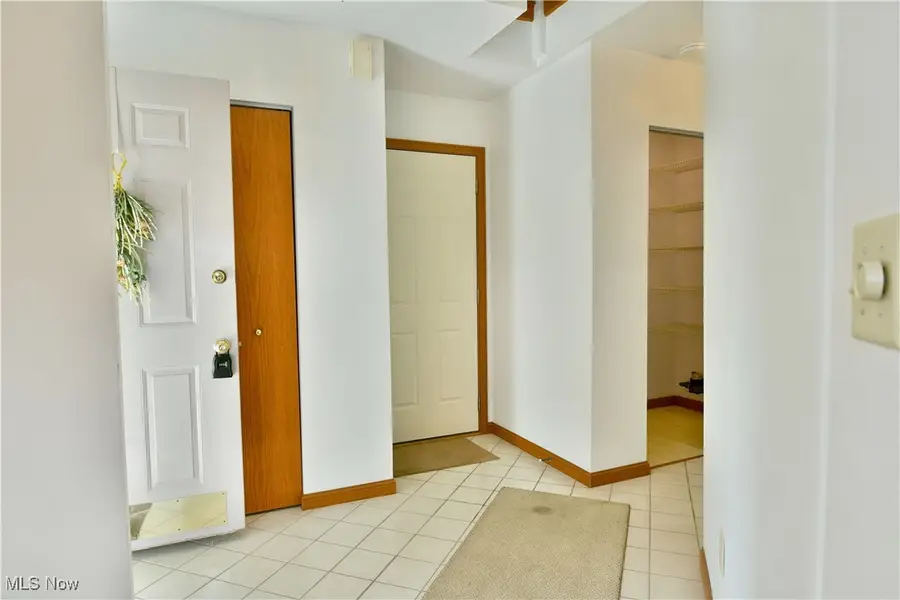 106 N Aspen Court #4, Warren, OH 44484 - Image #3