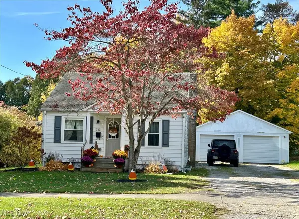 262 N Walnut Street, Leetonia, OH 44431