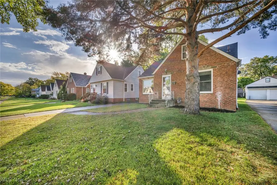 8017 Ackley Road, Parma, OH 44129 - Image #2