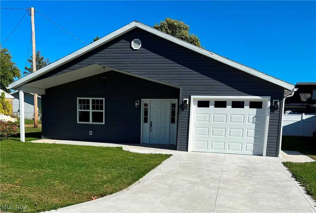 315 S Wallace Street, Uhrichsville, OH 44683 - Image #1