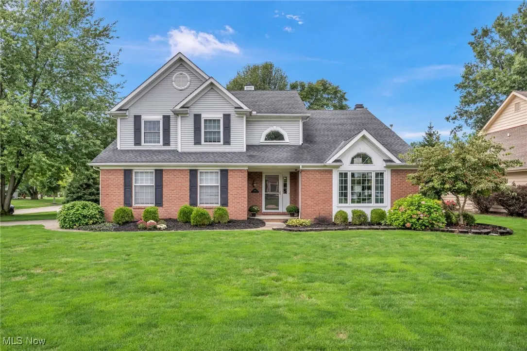 366 Long Pointe Drive, Avon Lake, OH 44012 - Image #1