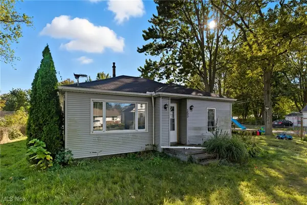 153 Sheriff Street, Elyria, OH 44035