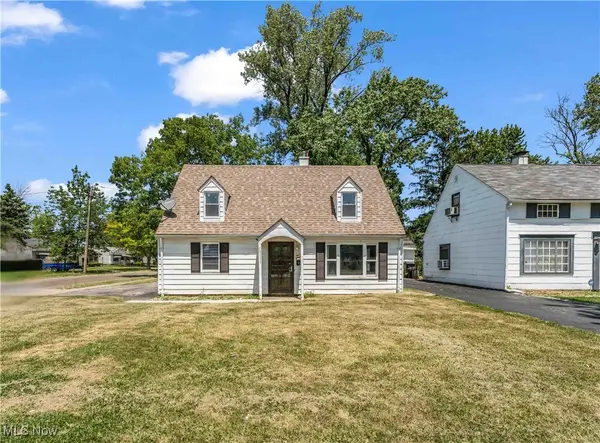 19111 Longbrook Road, Warrensville Heights, OH 44128