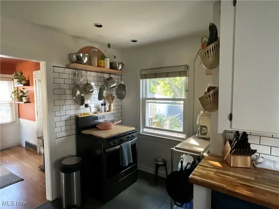 4334 W 60th Street, Cleveland, OH 44144 - Image #2