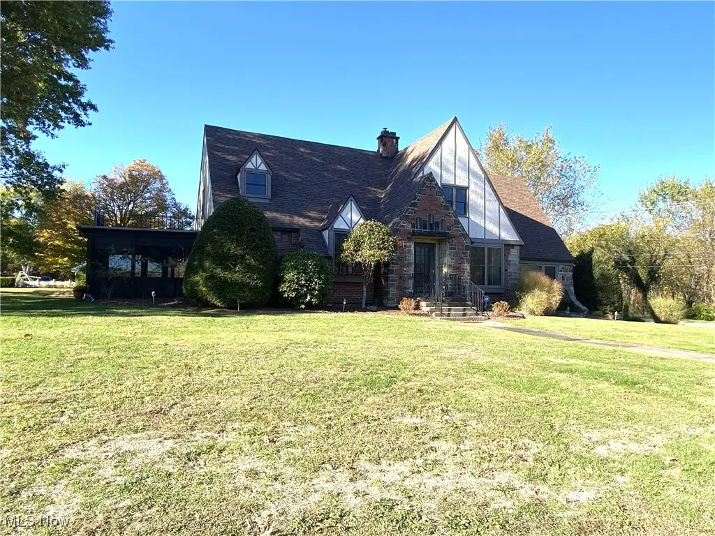 1367 N Market Street, East Palestine, OH 44413 - Image #1