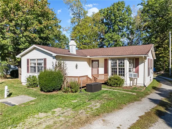 6969 Georgetown Ne Street, East Canton, OH 44730