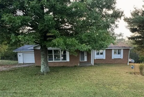 3695 Hayfield Road, Dresden, OH 43821