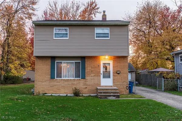 34152 Oak Knoll Street, Eastlake, OH 44095