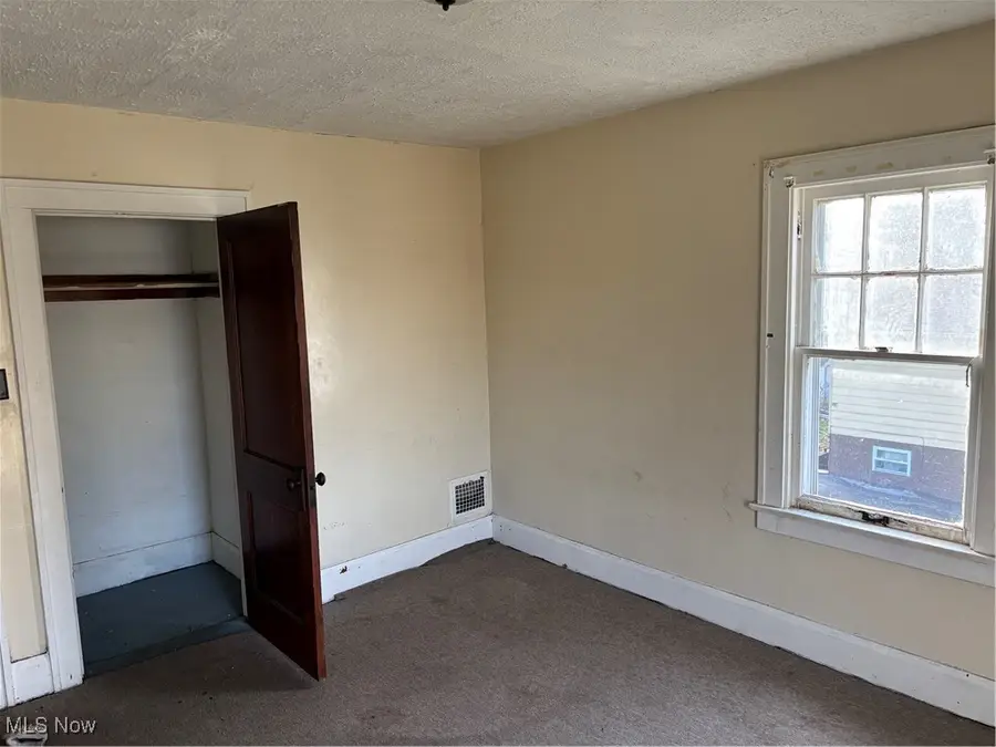 557 Cameron Avenue, Youngstown, OH 44502 - Image #3