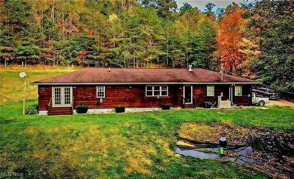 9045 Glendale Road, Cairo, WV 26337