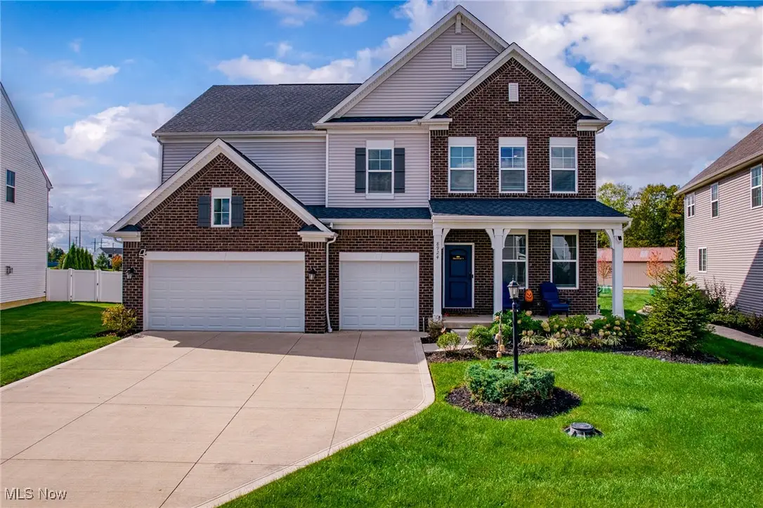 8924 Leatherleaf Drive, Columbia Station, OH 44028 - Image #1