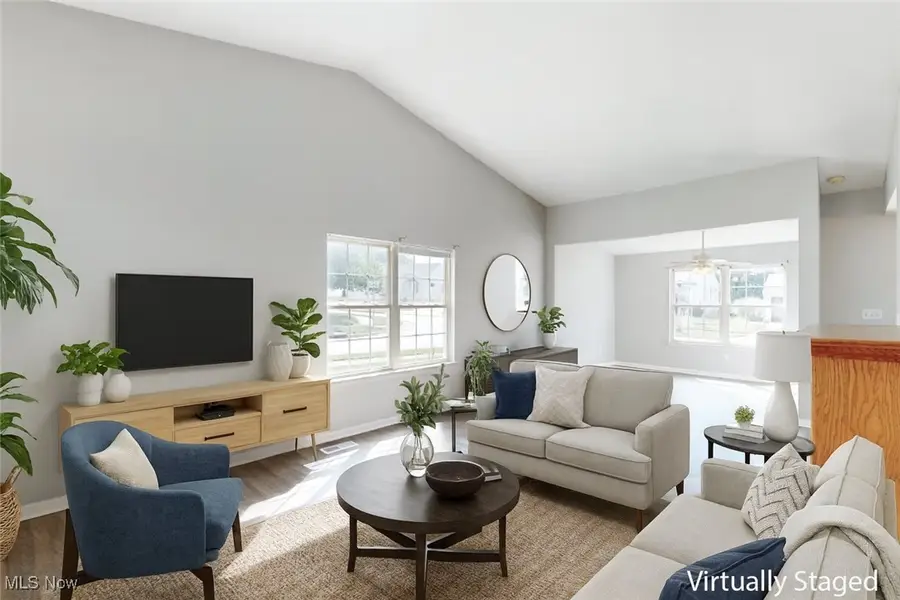 965 Elizabeth Court, Cuyahoga Falls, OH 44221 - Image #2