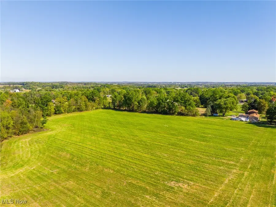 11756 Elton Sw Street, Navarre, OH 44662 - Image #3