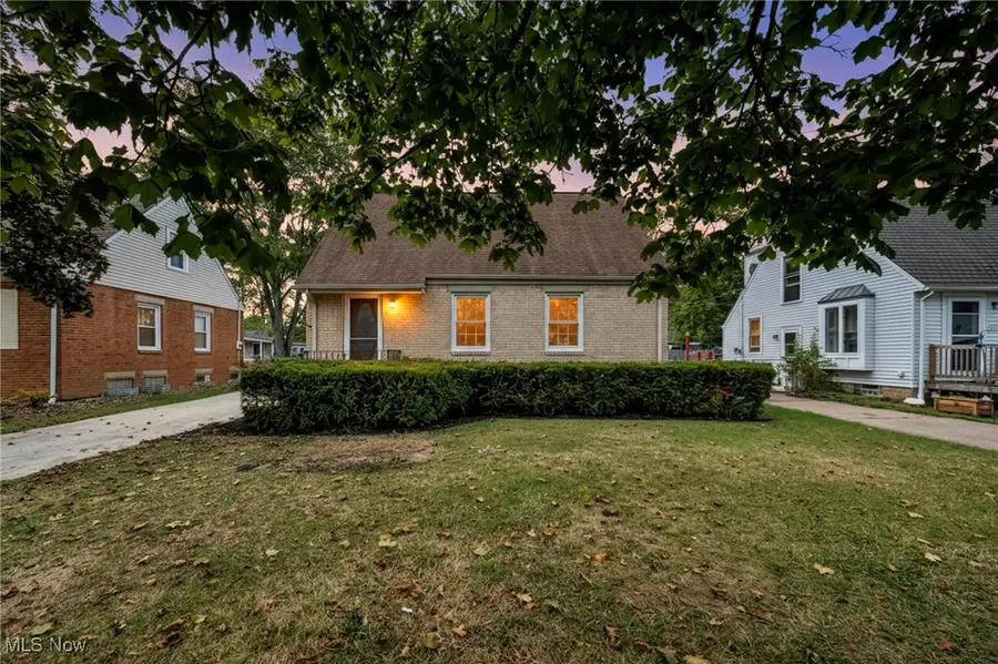 334 Hawthorne St, Elyria, OH 44035 - Image #2